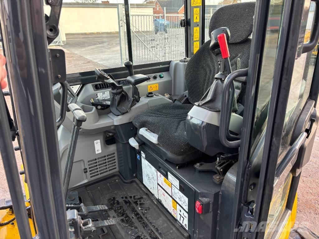 Komatsu PC55 MR-5 Miniekskavaatorid < 7 t