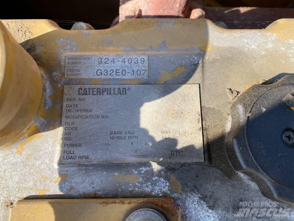 CAT 320 D Roomikekskavaatorid