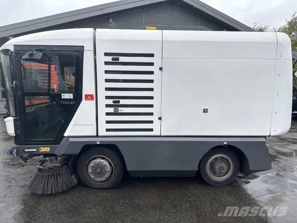 Ravo 540 STH Tänavapuhastusmasinad