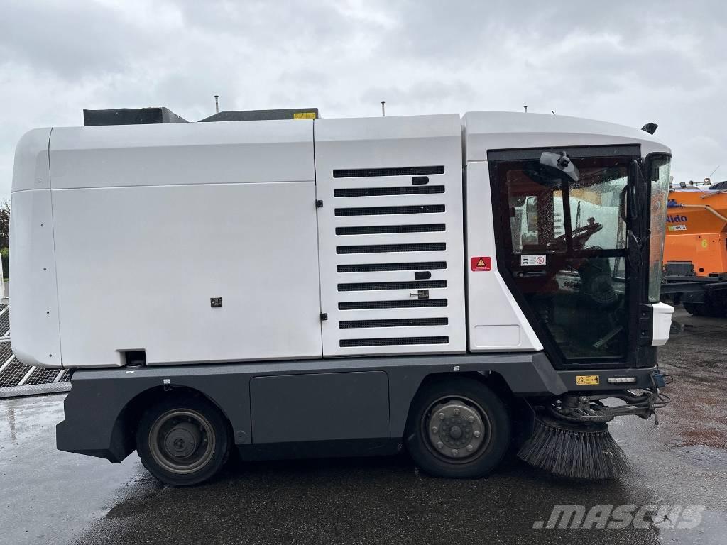 Ravo 540 STH Tänavapuhastusmasinad