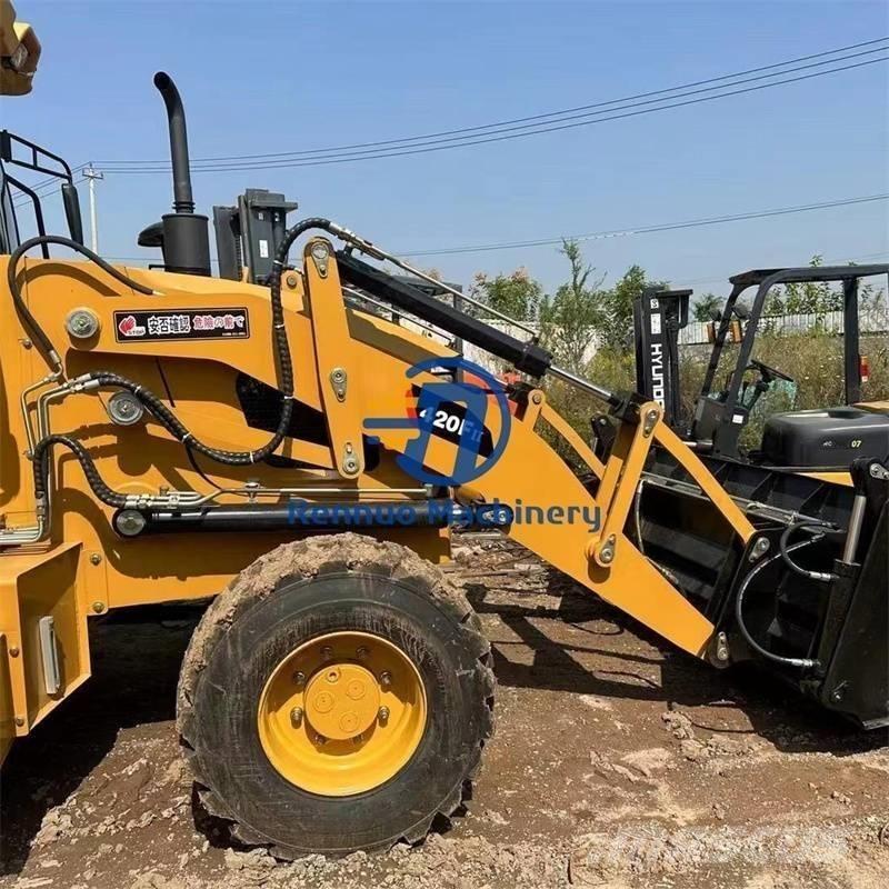 CAT 420F Rataslaadurid