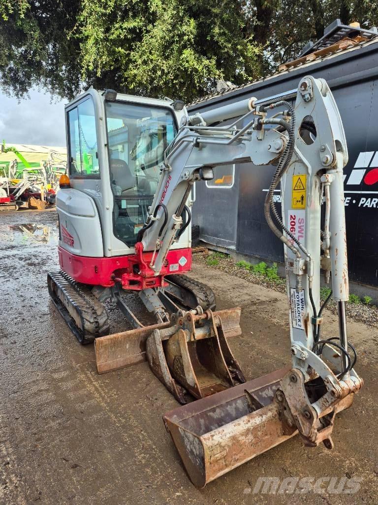 Takeuchi TB 325 R Miniekskavaatorid < 7 t