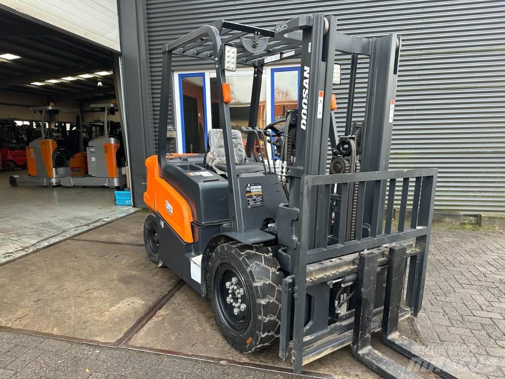 Doosan D30NX Diiseltõstukid