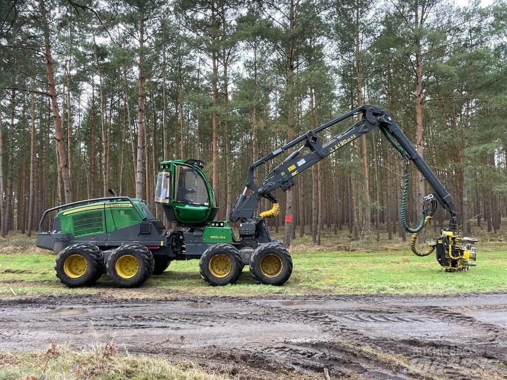 John Deere 1170G 8WD Harvesterid