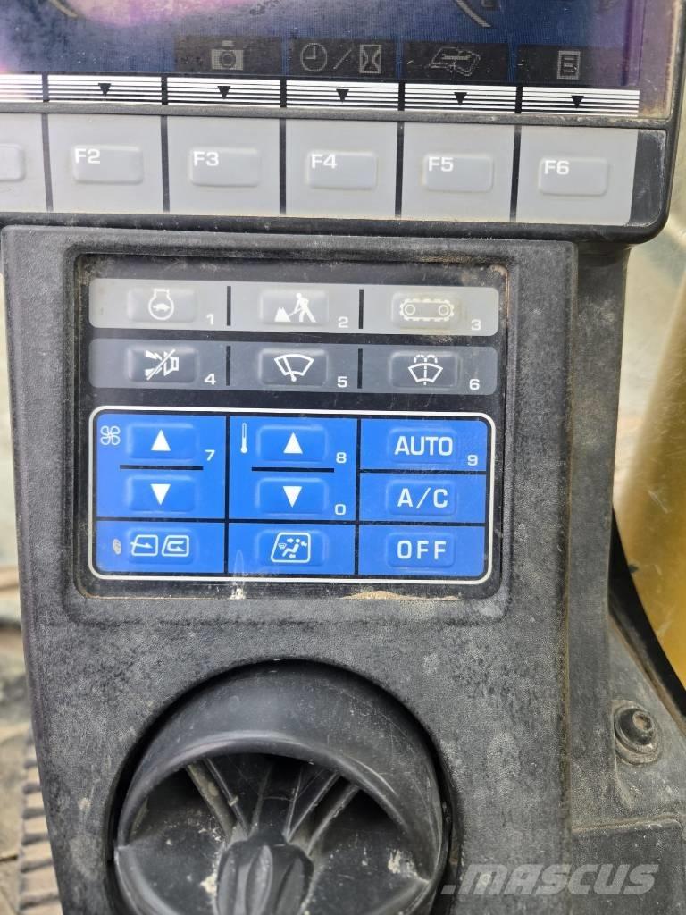 Komatsu PC 160 LC-8 Roomikekskavaatorid