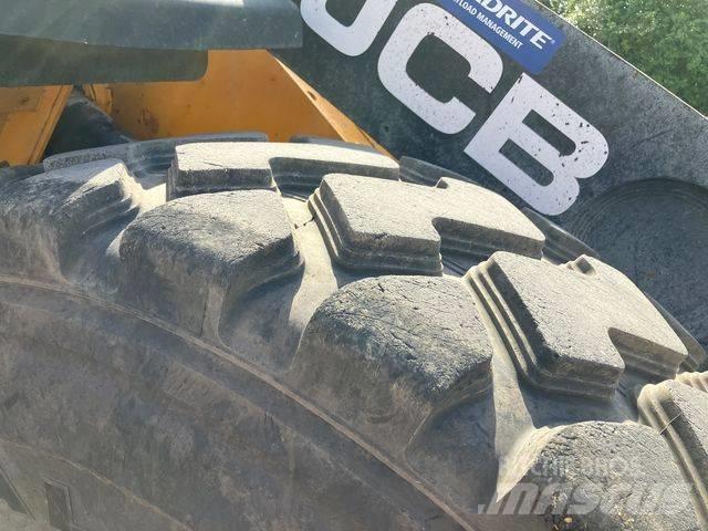JCB 427 ZX Rataslaadurid