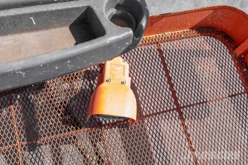 JLG 460 SJ Teleskoop poomtõstukid