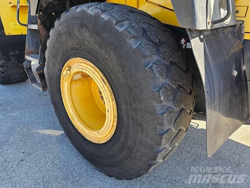 Komatsu WA 400-5 Rataslaadurid