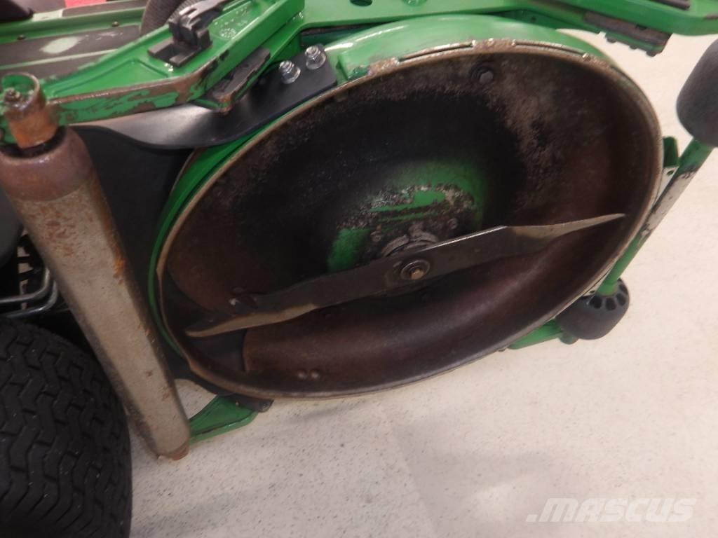 John Deere 9009 A Muud golfiväljaku niidukid