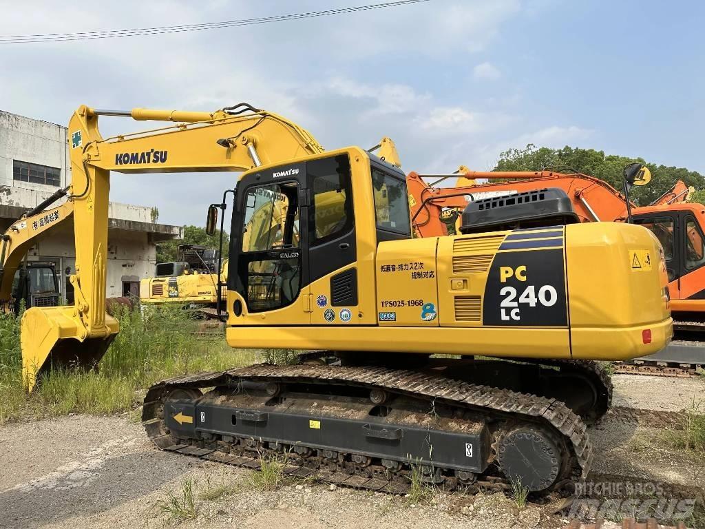 Komatsu PC 240 LC-8 Roomikekskavaatorid