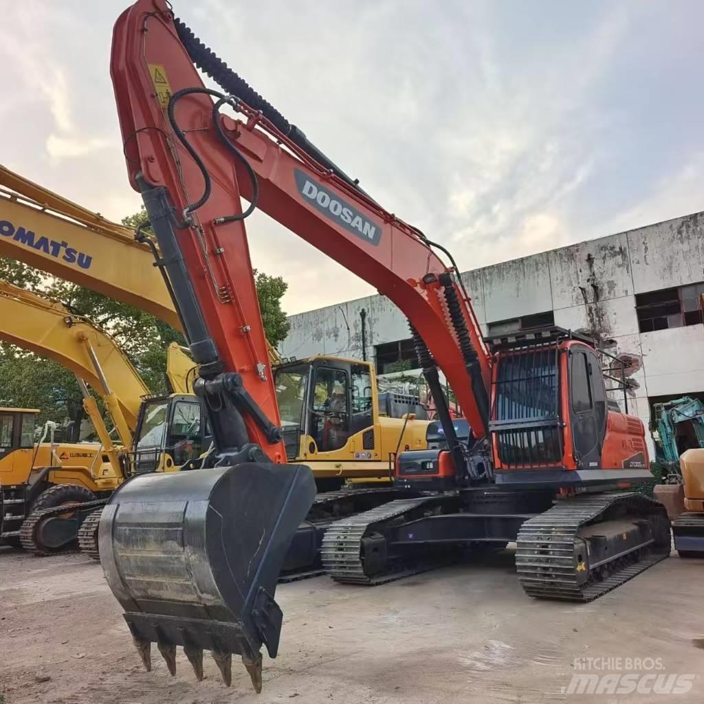 Doosan DX 300 LC Roomikekskavaatorid