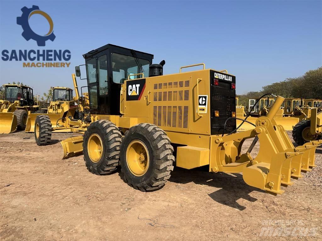 CAT 140H Greiderid