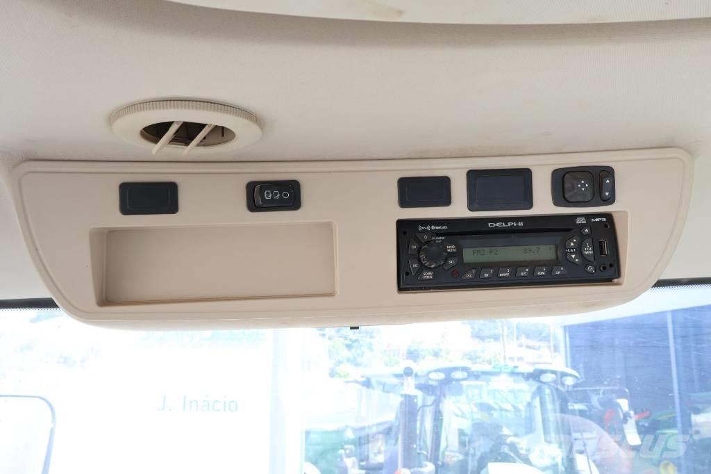 John Deere 8295 R Traktorid