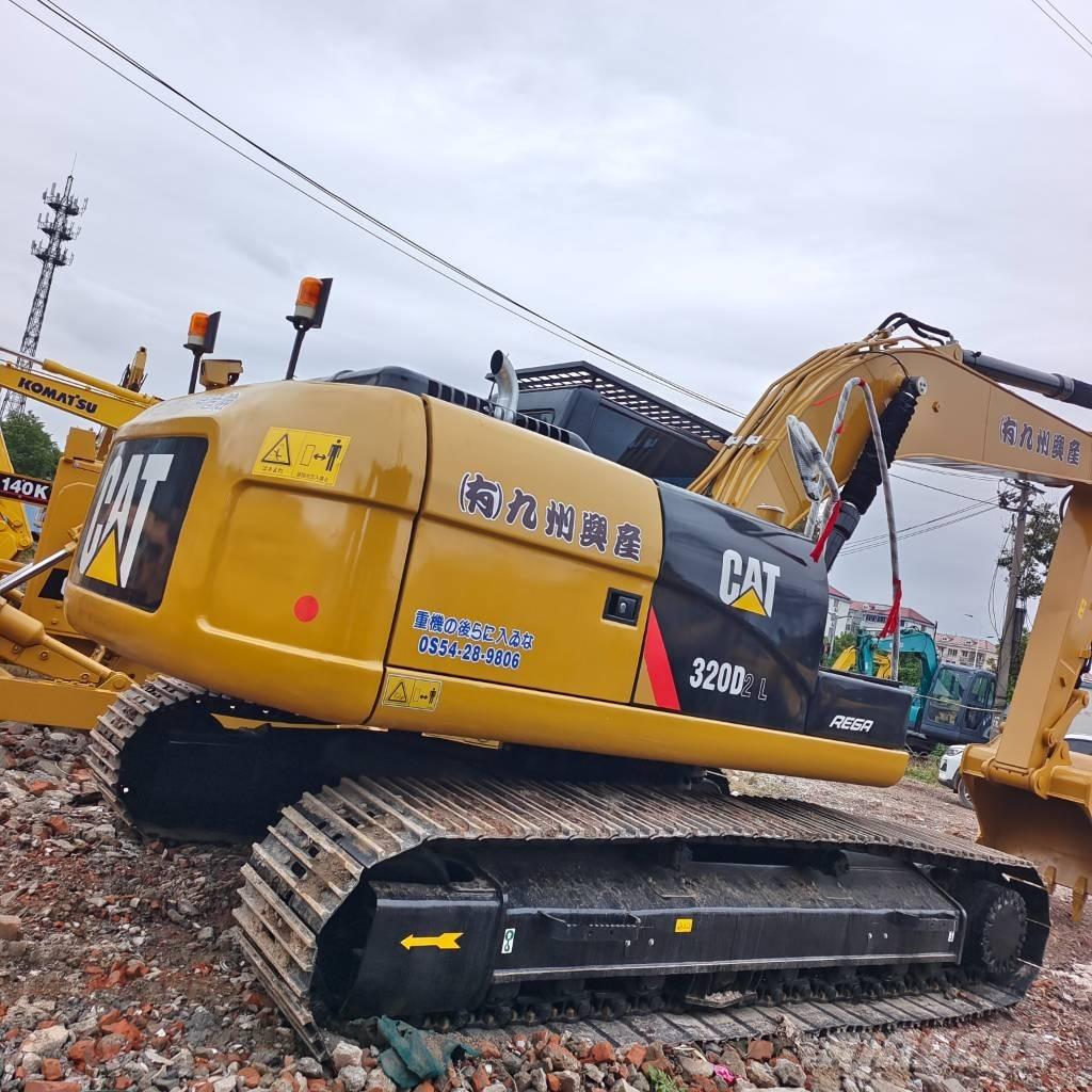 CAT 320 D L Roomikekskavaatorid