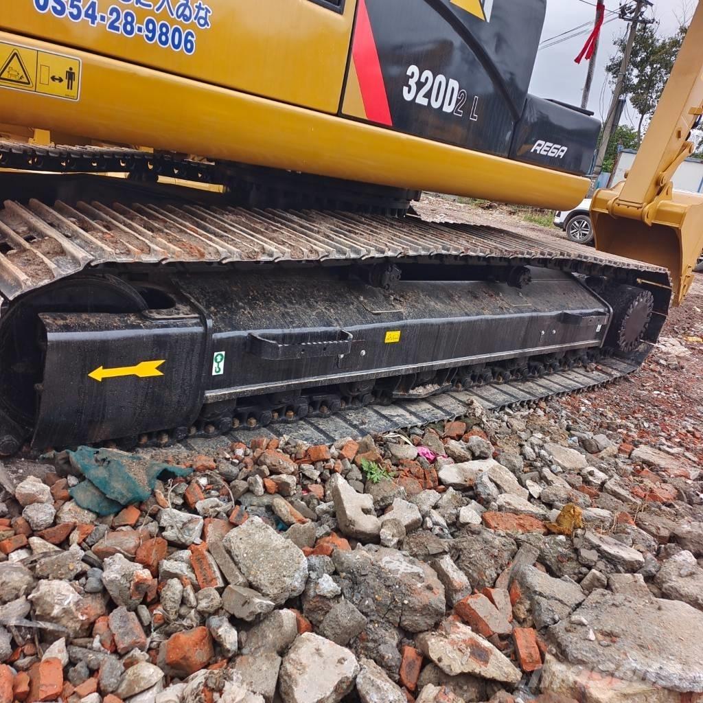CAT 320 D L Roomikekskavaatorid