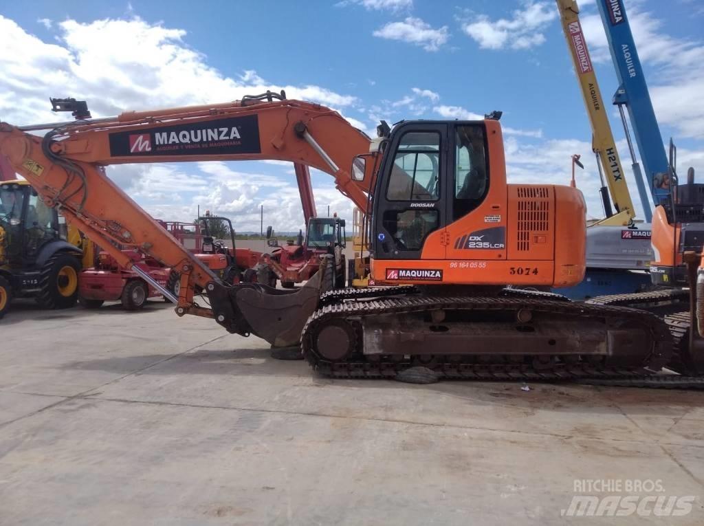 Doosan DX 235 LCR Roomikekskavaatorid