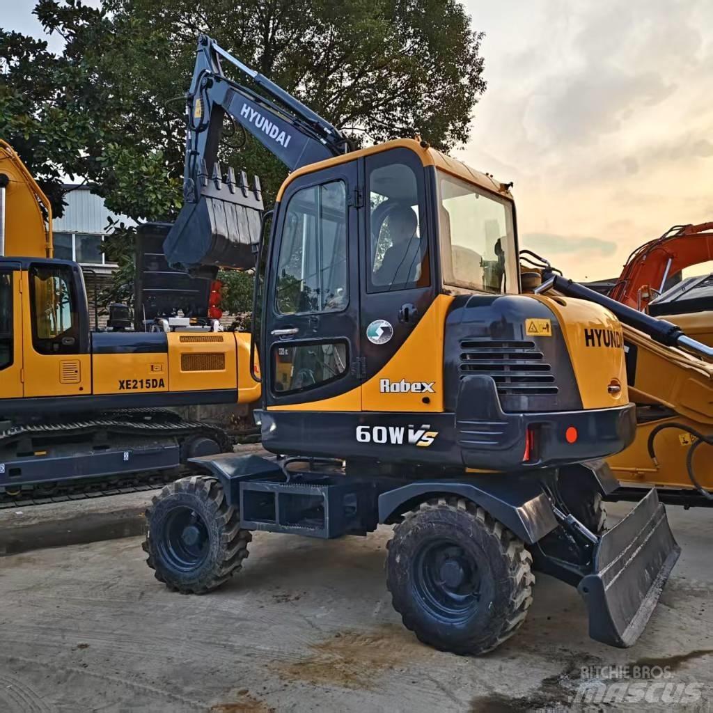 Hyundai Robex 60 VS Miniekskavaatorid < 7 t