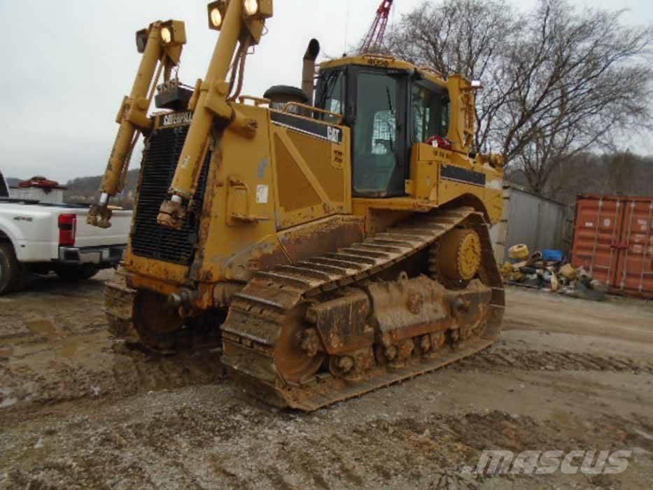 CAT D 8 T Buldooserid