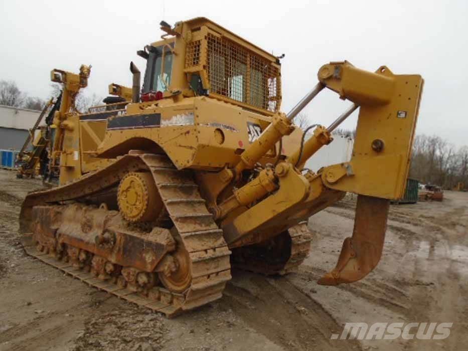 CAT D 8 T Buldooserid