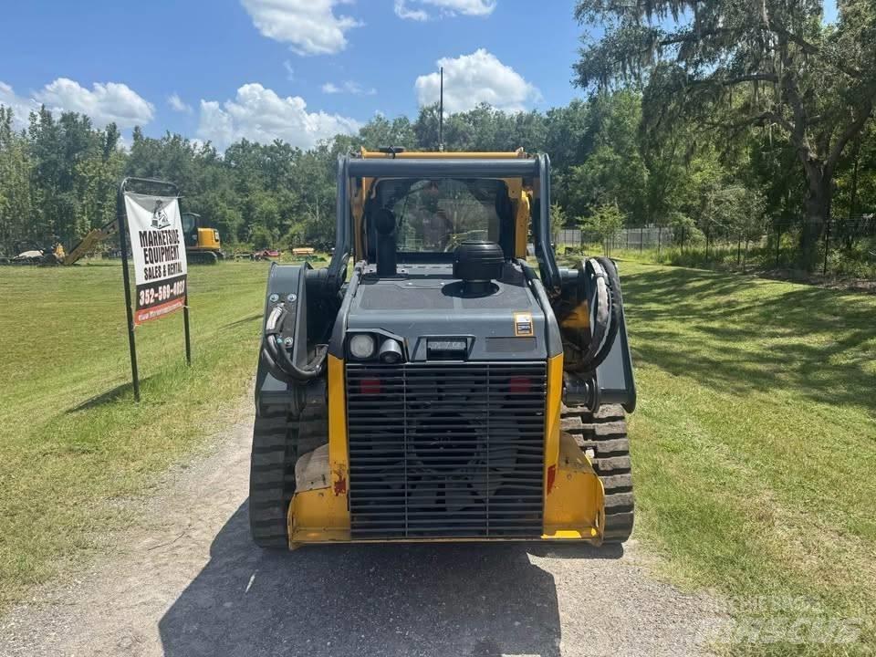 John Deere 325 Kompaktlaadurid