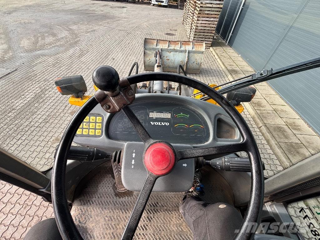 Volvo L 30 Rataslaadurid