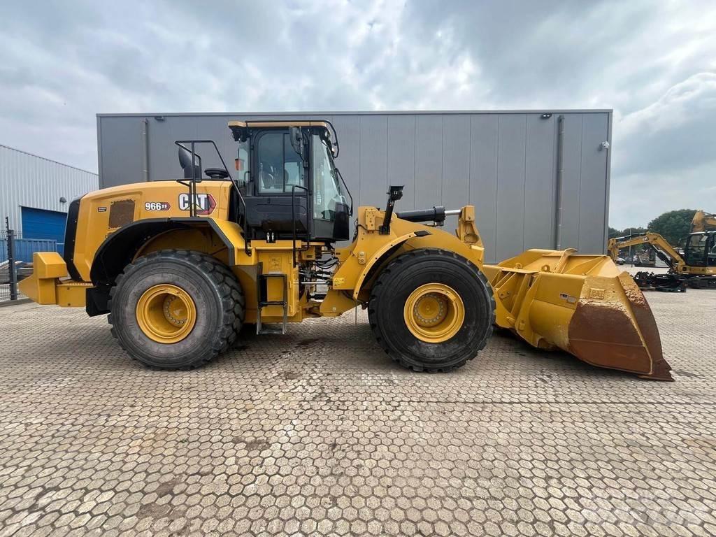 CAT 966 XE Rataslaadurid