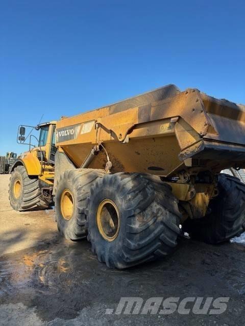Volvo A 25 F Liigendraamiga pinnaseveokid