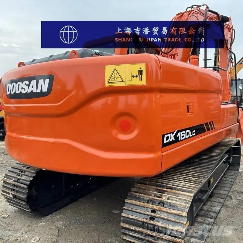 Doosan DX 150 Väikeekskavaatorid 7t-12t