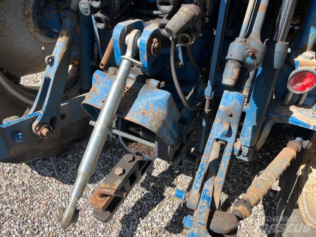 Ford 8210 Force III Traktorid