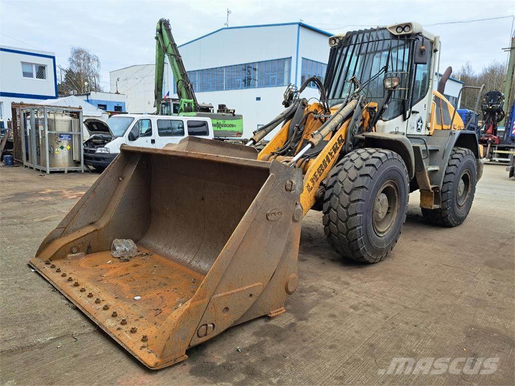 Liebherr L546 4X4 Muu