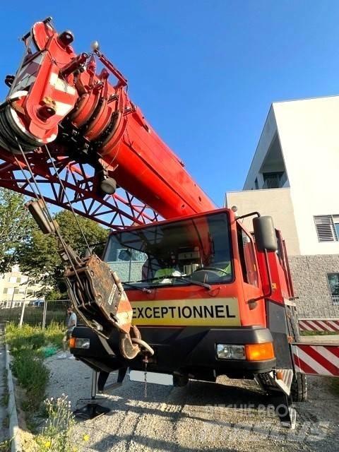 Liebherr LTM 1030-2 Raske maastiku tõstukid
