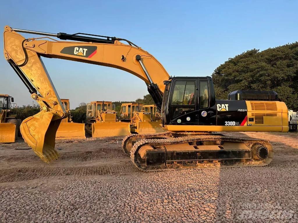 CAT 330 D L Roomikekskavaatorid