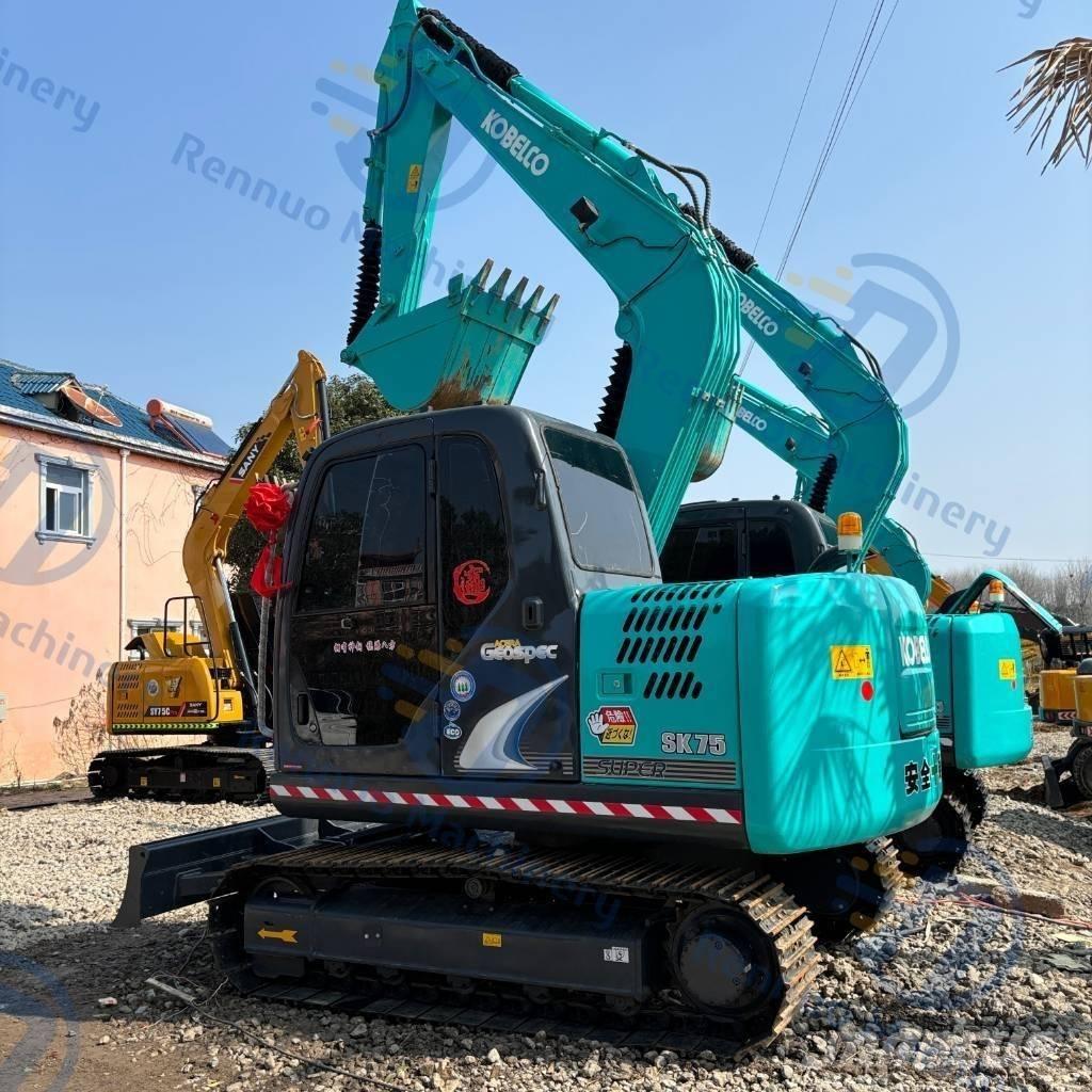Kobelco SK75 Roomikekskavaatorid
