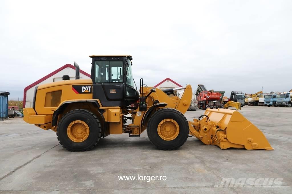 CAT 938 M Rataslaadurid