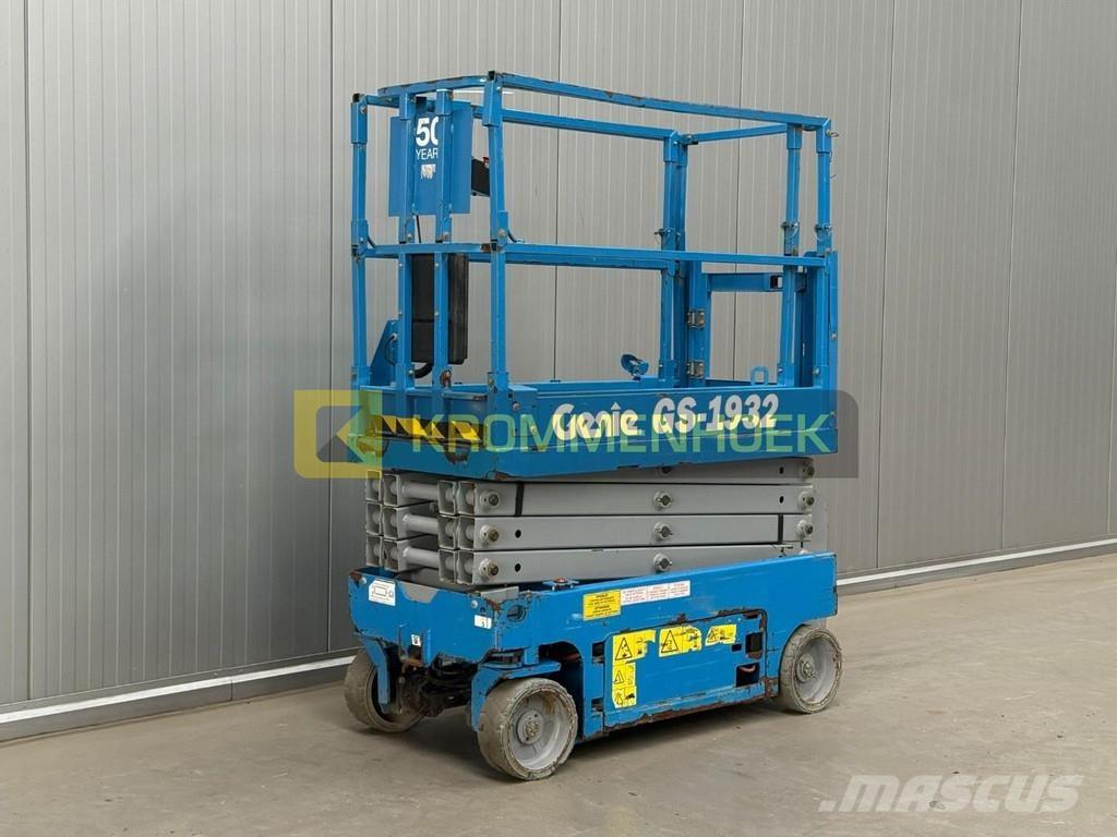 Genie GS 1932 Käärtõstukid