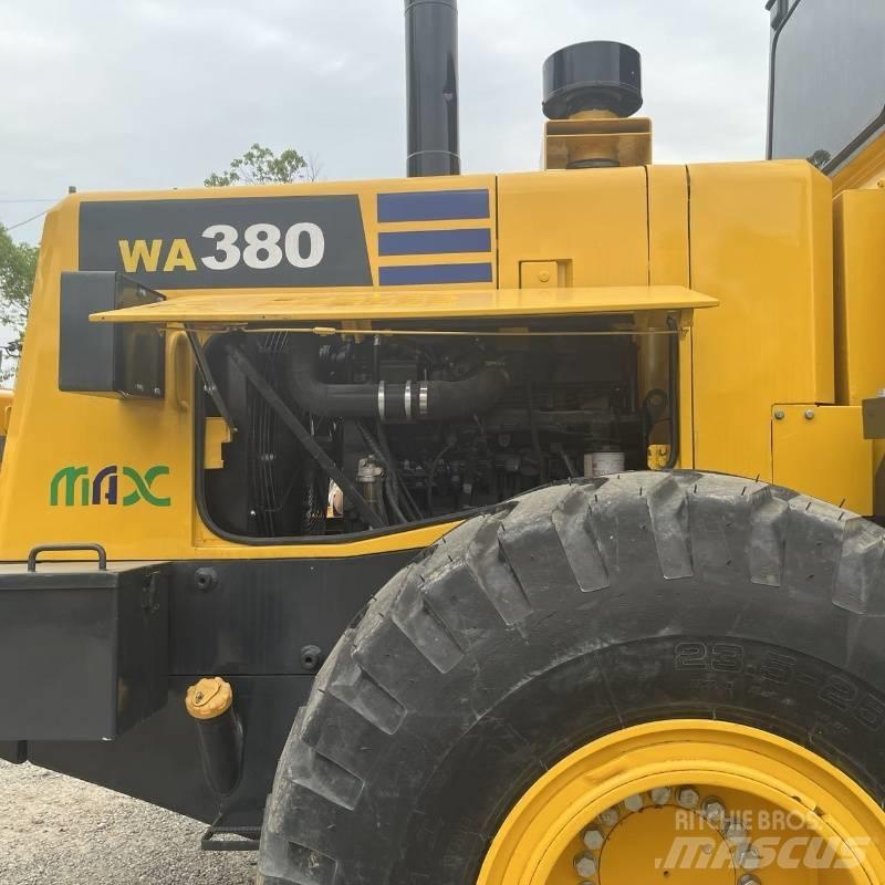 Komatsu WA 380 Rataslaadurid