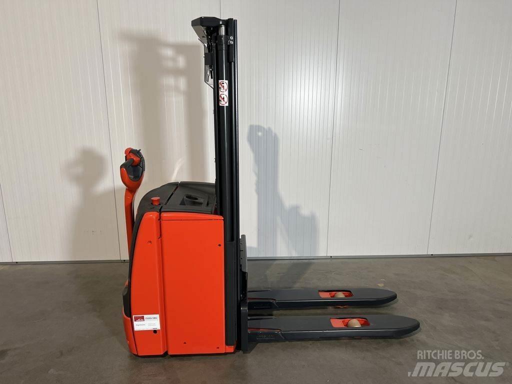 Linde L14 Järelkäidavad virnastajad