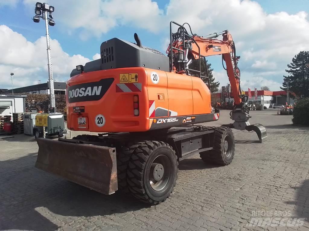 Doosan DX 165 W-5 Ratasekskavaatorid