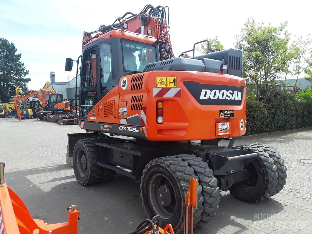 Doosan DX 165 W-5 Ratasekskavaatorid