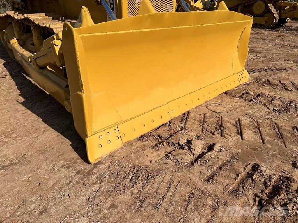 CAT D 8 K Buldooserid