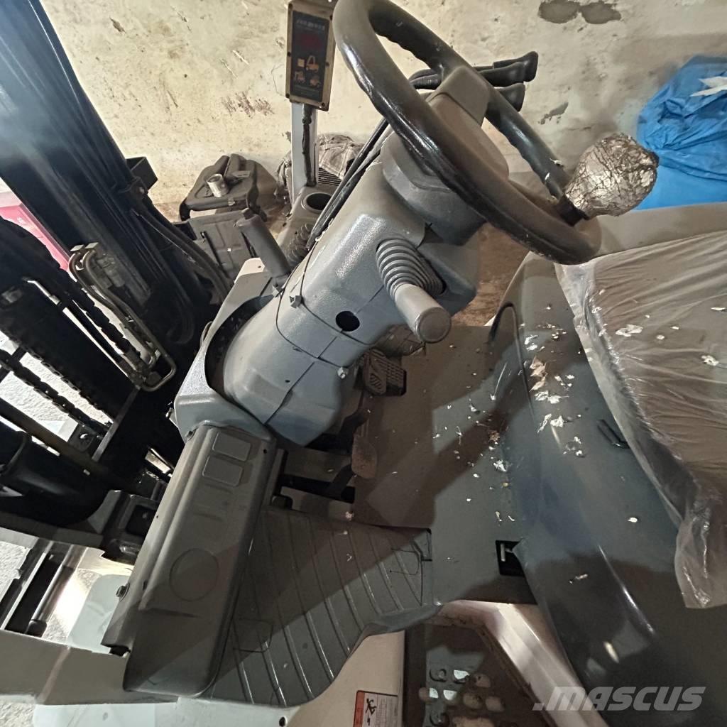 TCM FD35 Diiseltõstukid