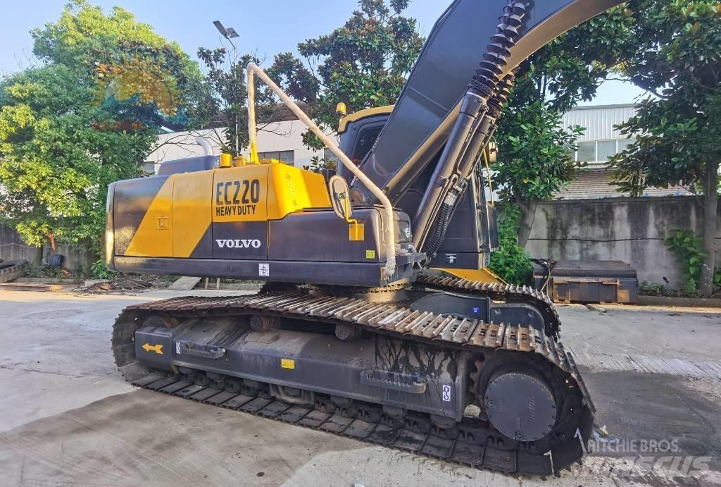 Volvo EC 220 Roomikekskavaatorid