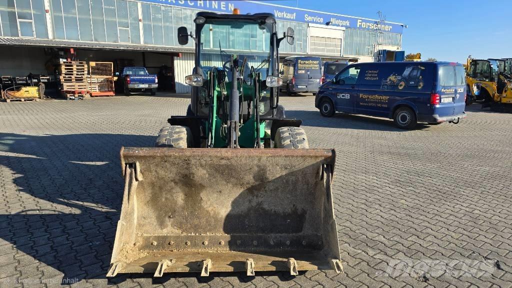 JCB 406 Rataslaadurid