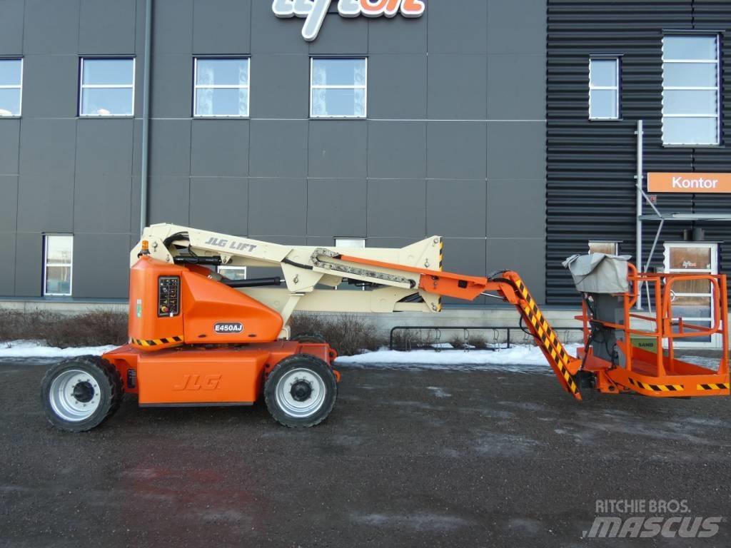 JLG E 450AJ  Bomlift Iseliikuvad poomtõstukid
