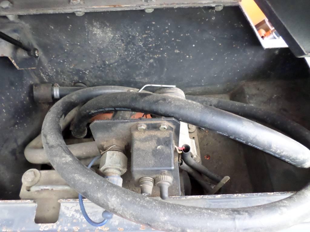 Hitachi ZX 130 W Ratasekskavaatorid