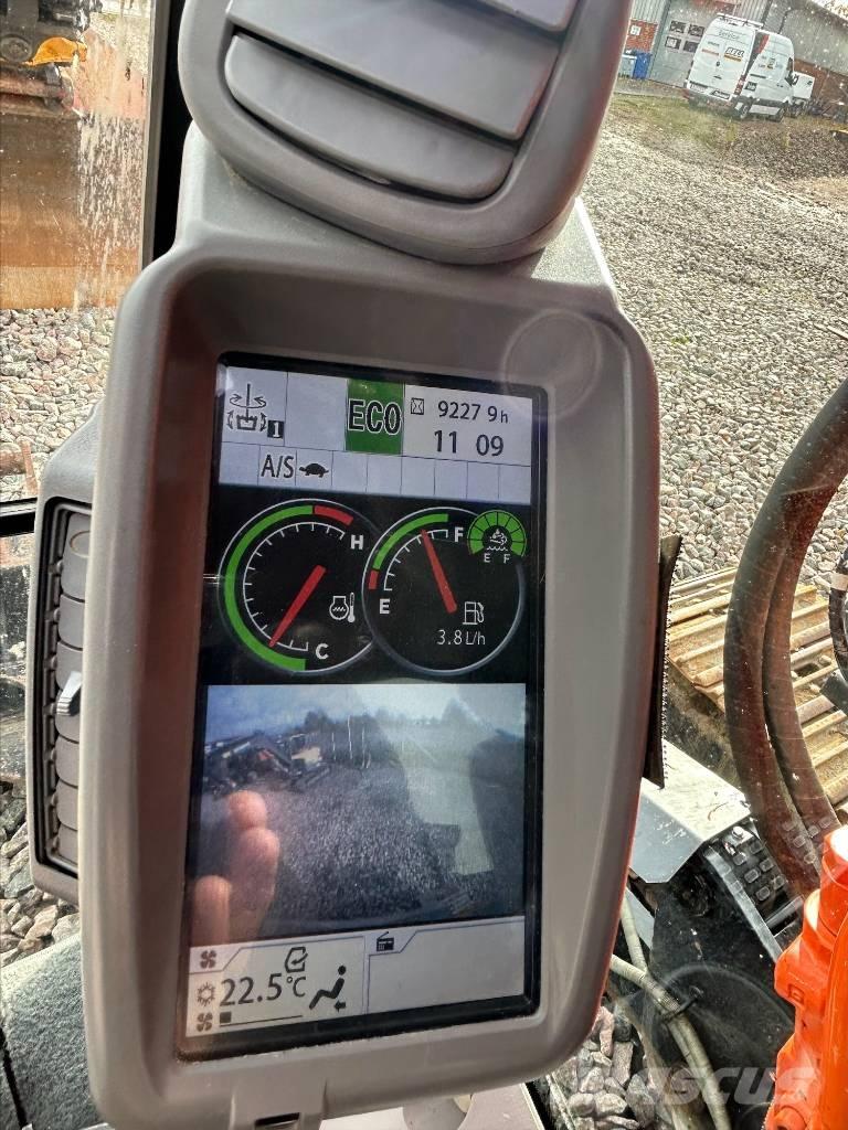 Hitachi ZX225USBL-6 Roomikekskavaatorid