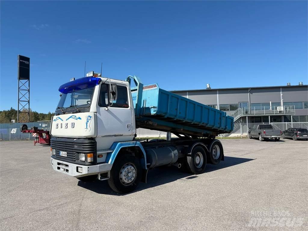 Sisu SM300 6x2 Trossüsteemiga vahetuskere veokid