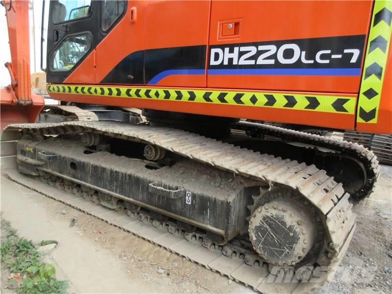 Doosan DX 220 LC-9 Roomikekskavaatorid