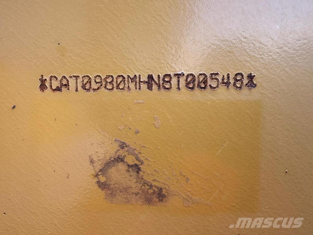 CAT 980M Rataslaadurid