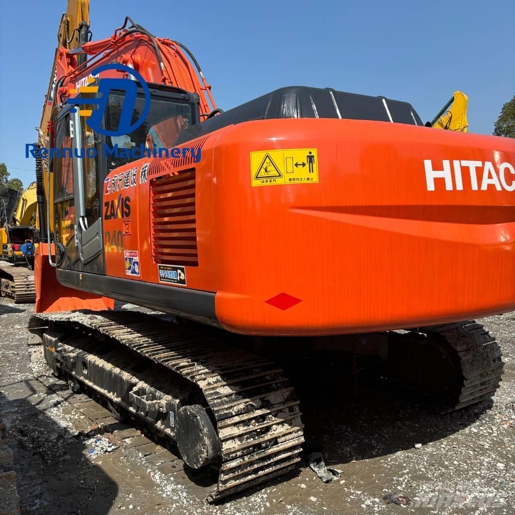 Hitachi ZX 240-3 Roomikekskavaatorid